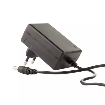 Burrel -riistakameran verkkovirtalähde - Riistakameran tarvikkeet - 6438347000560 - 1