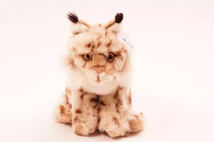 Pehmoeläin istuva Ilves 23cm - Pehmolelut - 4028667180404 - 1